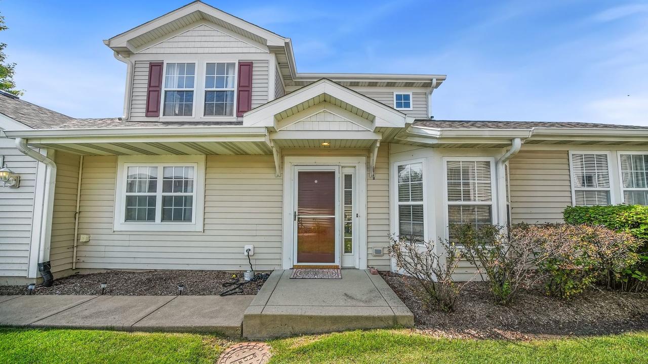 16146 Huron St., Crest Hill, IL 60403
