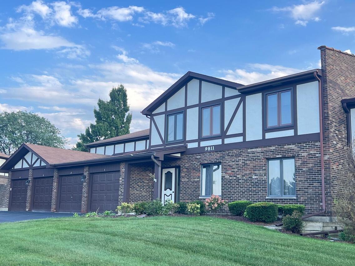 9811 W Creek Rd. #E2, Palos Park, IL 60464