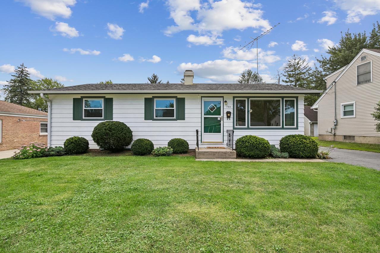 153 School St., Grayslake, IL 60030