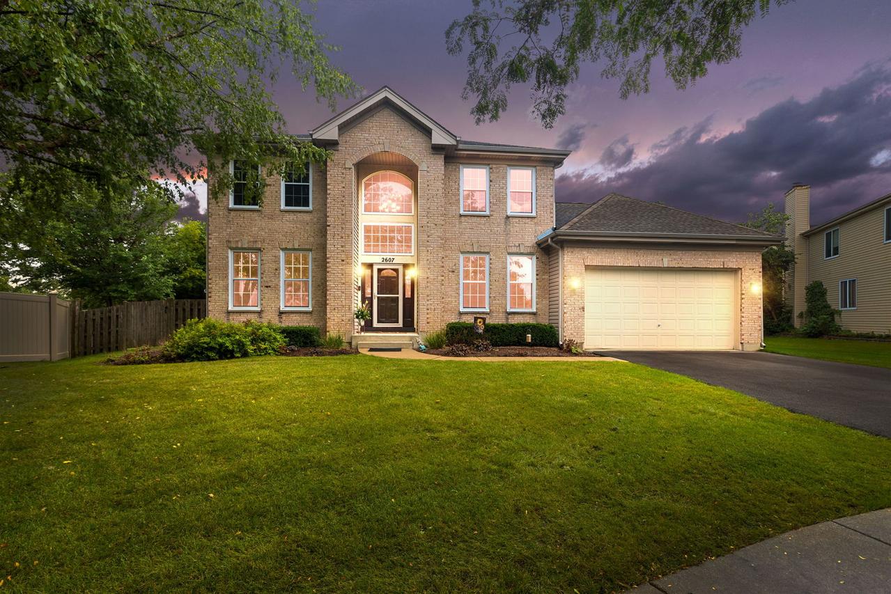 2607 W Westwood Ct., Carpentersville, IL 60110