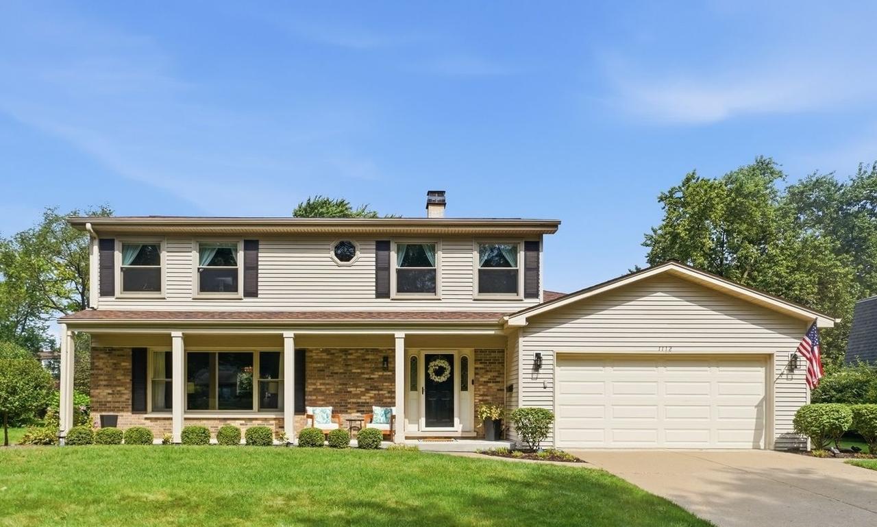 1112 Regency Ln., Libertyville, IL 60048