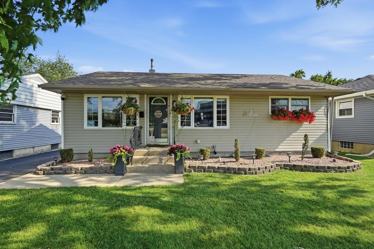 139 W 10th St., Chicago Heights, IL 60411