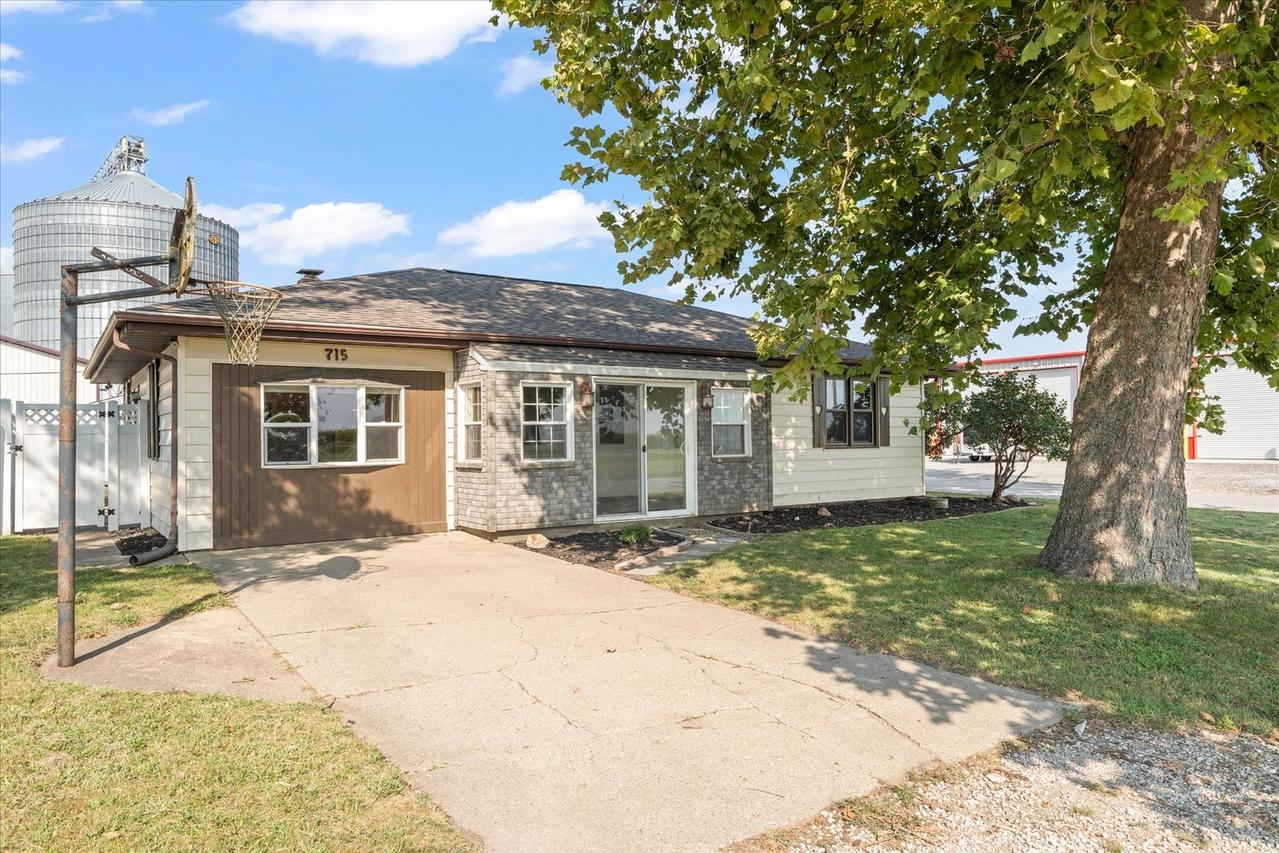 715 N Church St., Thomasboro, IL 61878