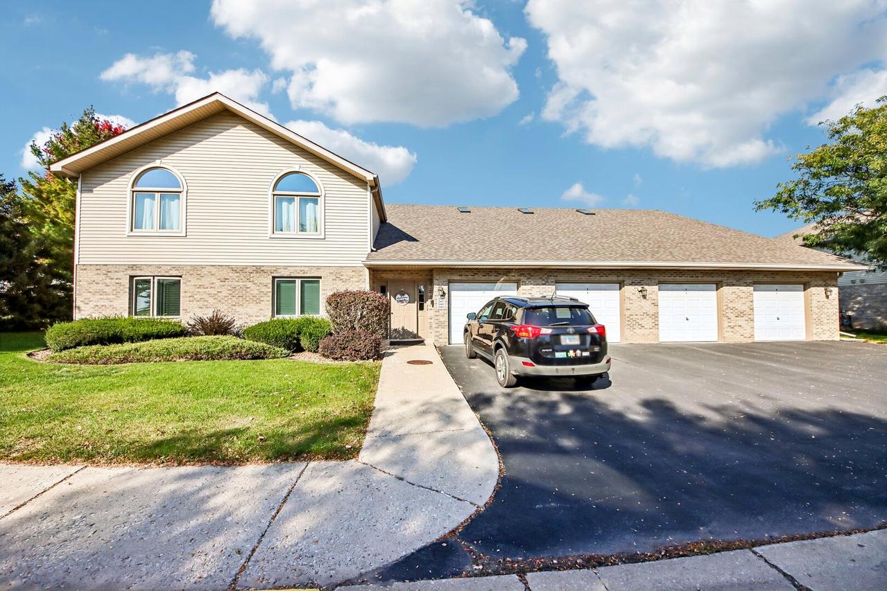 2683 Jodee Dr. #C, Joliet, IL 60436