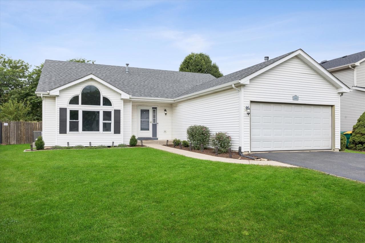 2007 Gray Hawk Dr., Plainfield, IL 60586