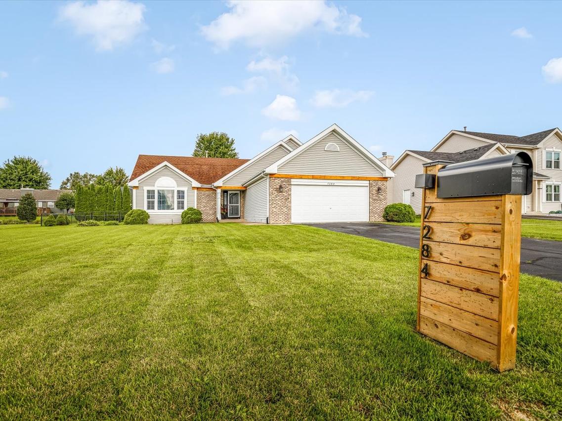 7284 Thomas Dr., Loves Park, IL 61111