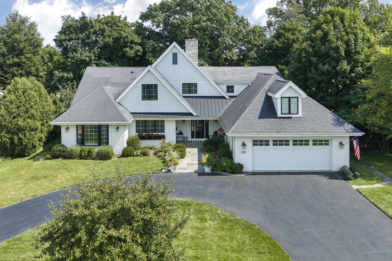 1315 Somerset Dr., Glenview, IL 60025