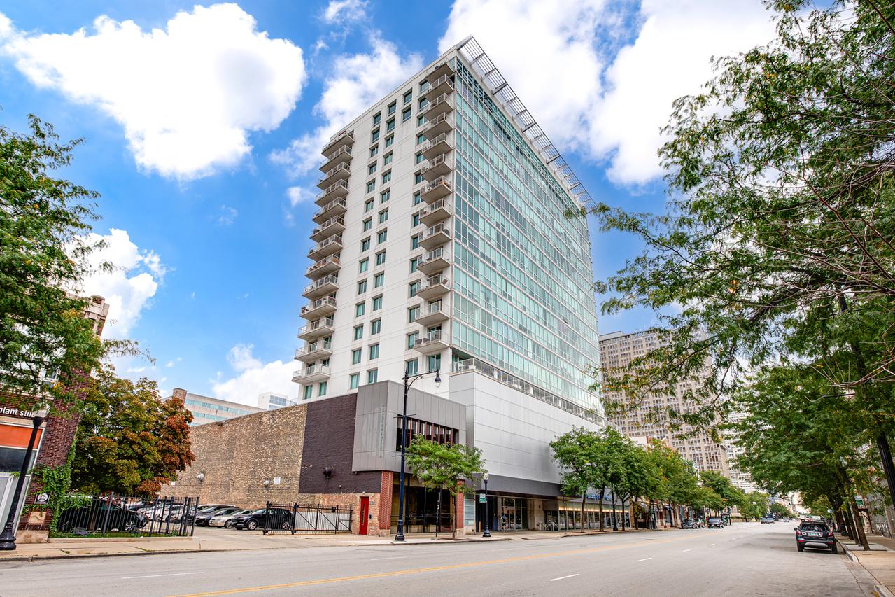 1845 S Michigan Ave. #904, Chicago, IL 60616