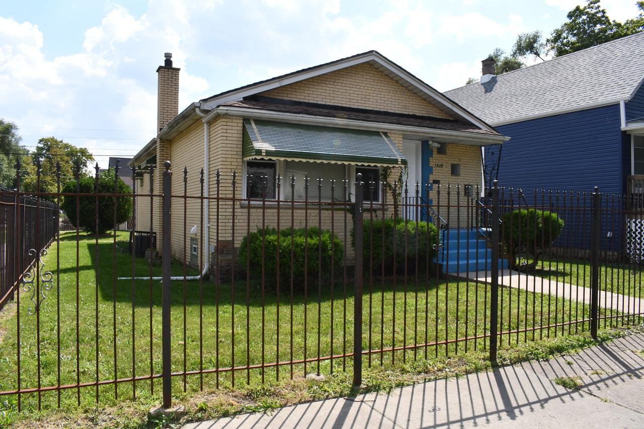 1935 W 71st St., Chicago, IL 60636
