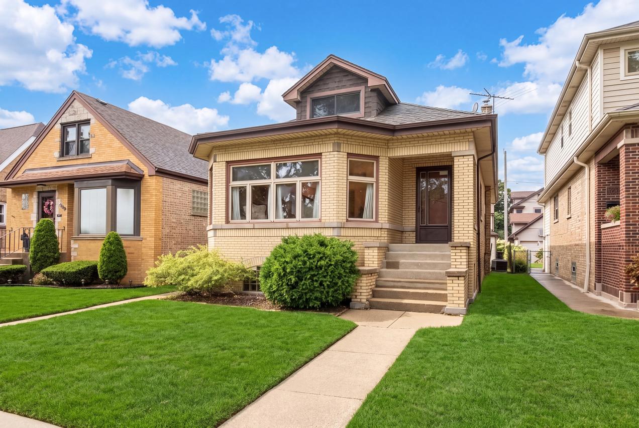 6716 N Octavia Ave., Chicago, IL 60631