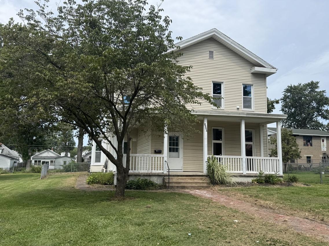 2301 Elm St., Quincy, IL 62301