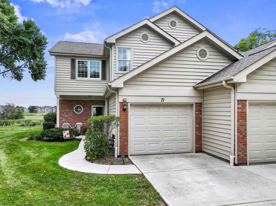 71 Golfview Dr., Glendale Heights, IL 60139