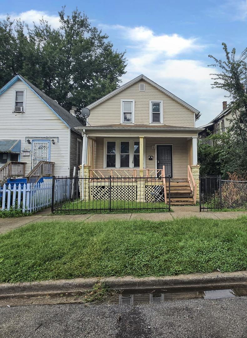 11566 S Lafayette Ave., Chicago, IL 60628