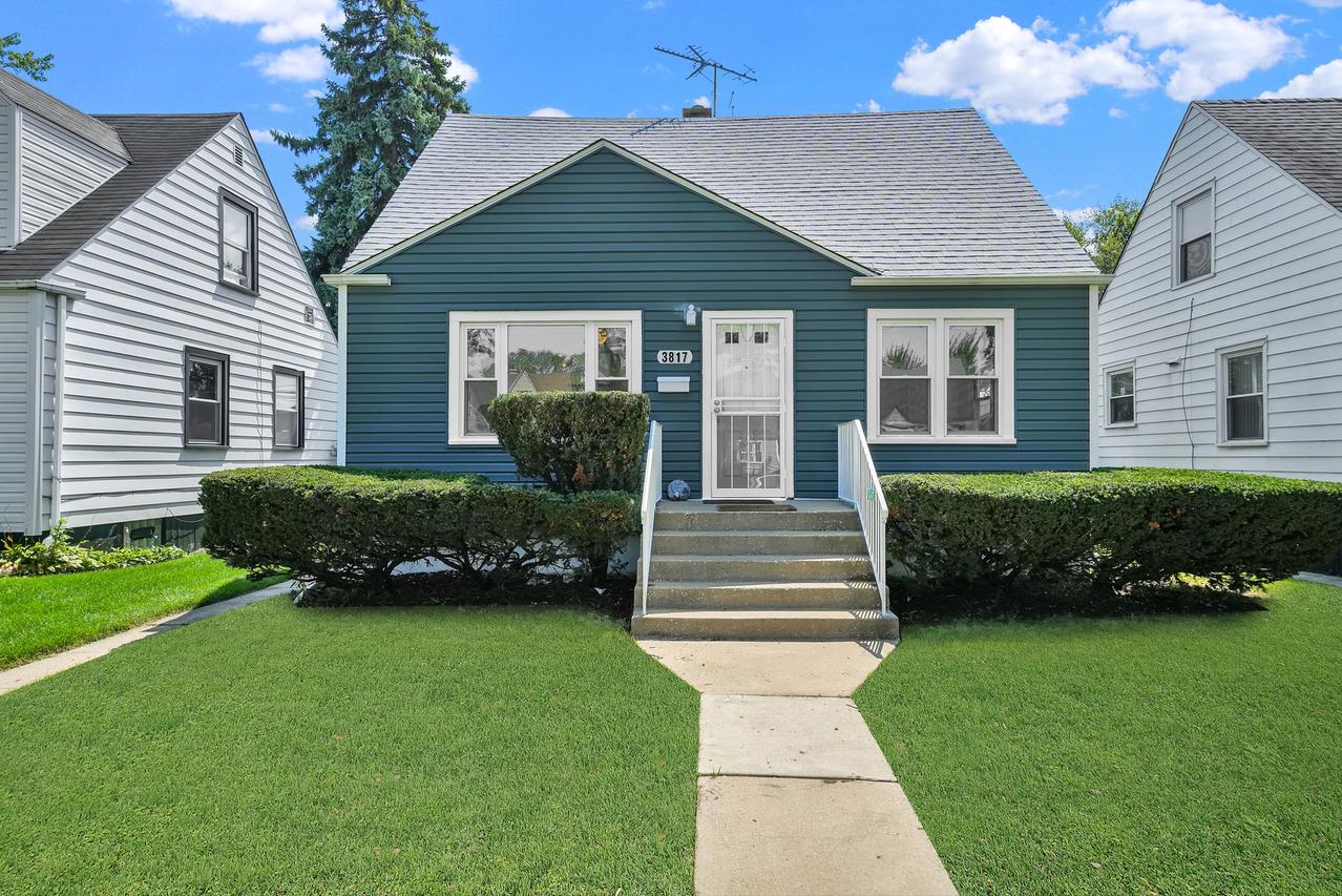 3817 W 86th St., Chicago, IL 60652