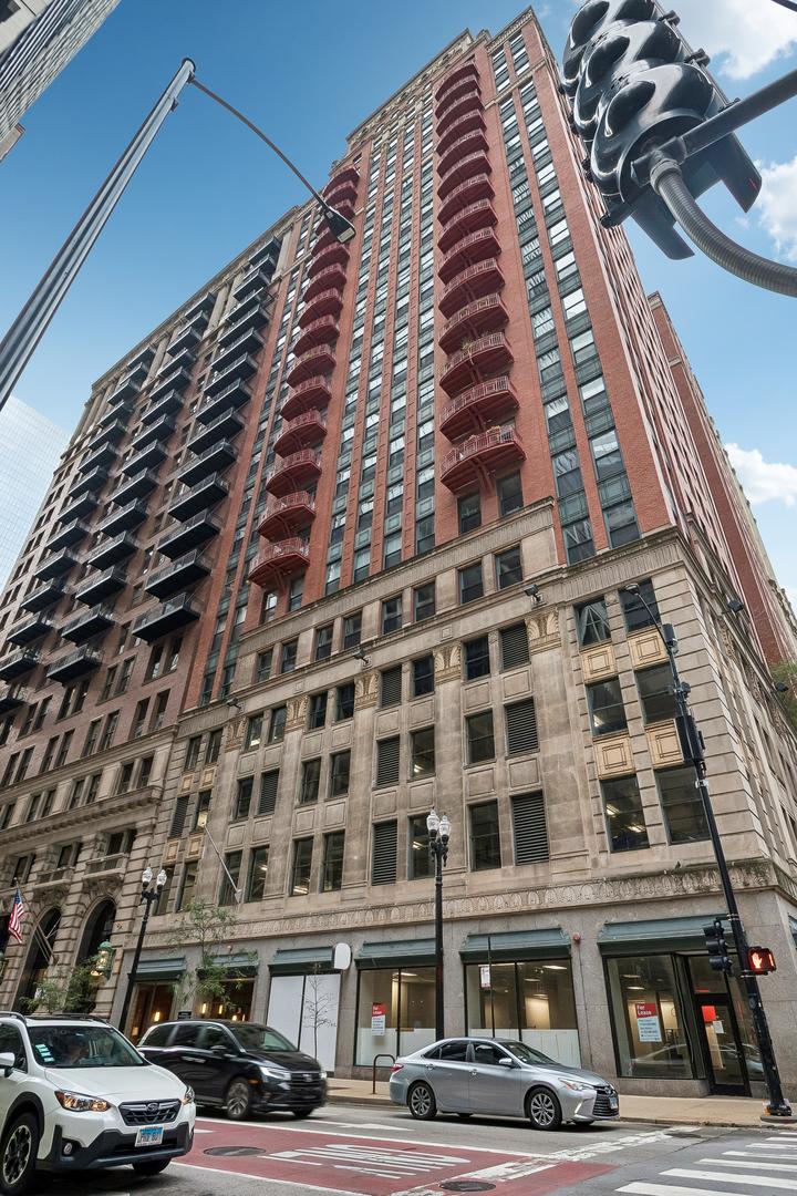 208 W Washington St. #2001, Chicago, IL 60606