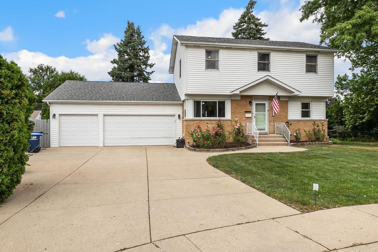 2170 Laura Ln., Des Plaines, IL 60018