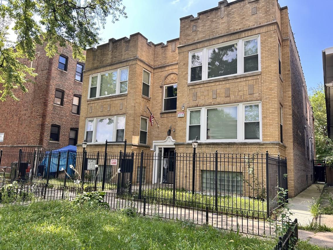 6950 S Indiana Ave., Chicago, IL 60637