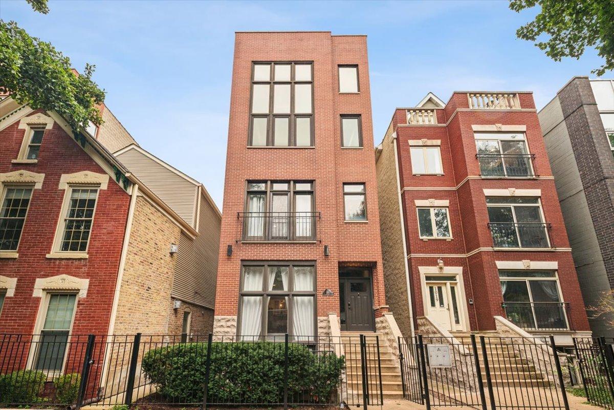 1021 N Winchester Ave. #1, Chicago, IL 60622