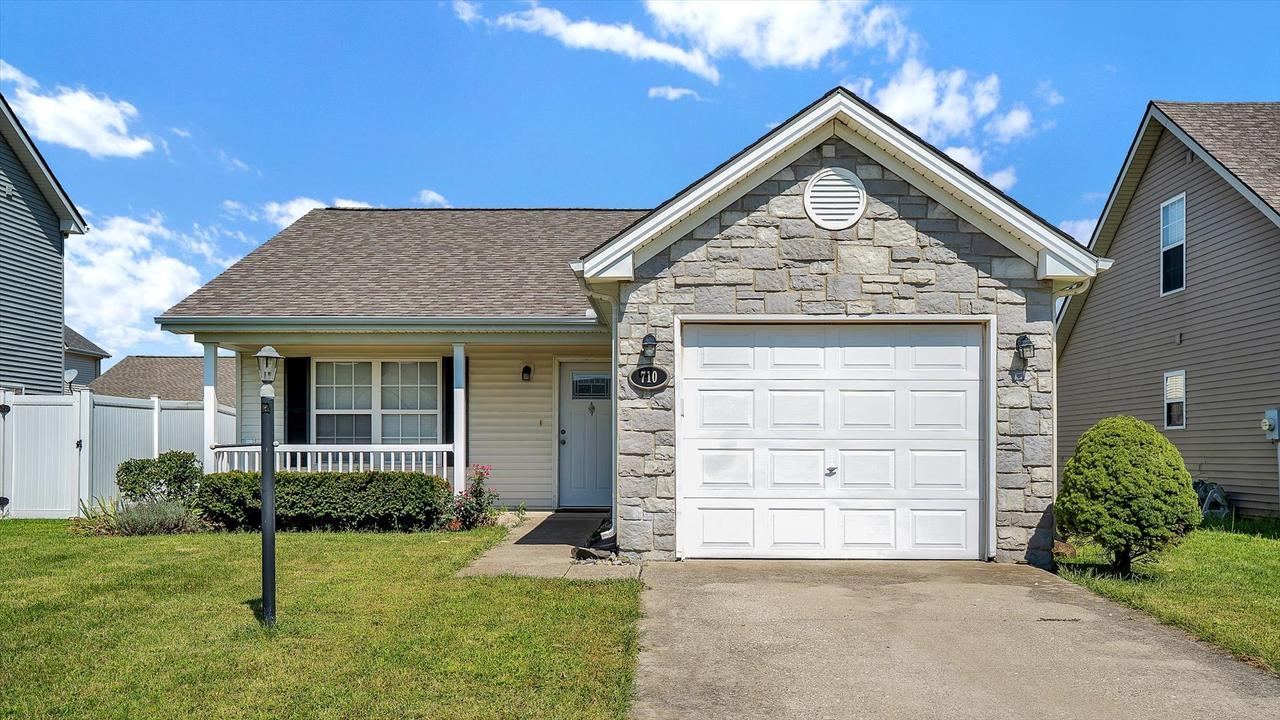 710 Yalow Dr., Champaign, IL 61822