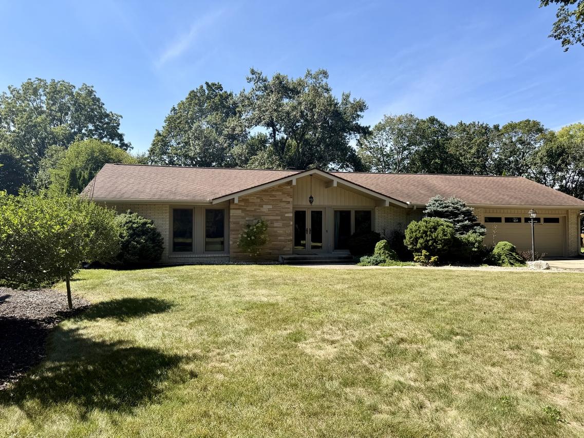 2970 Reid Farm Rd., Rockford, IL 61114
