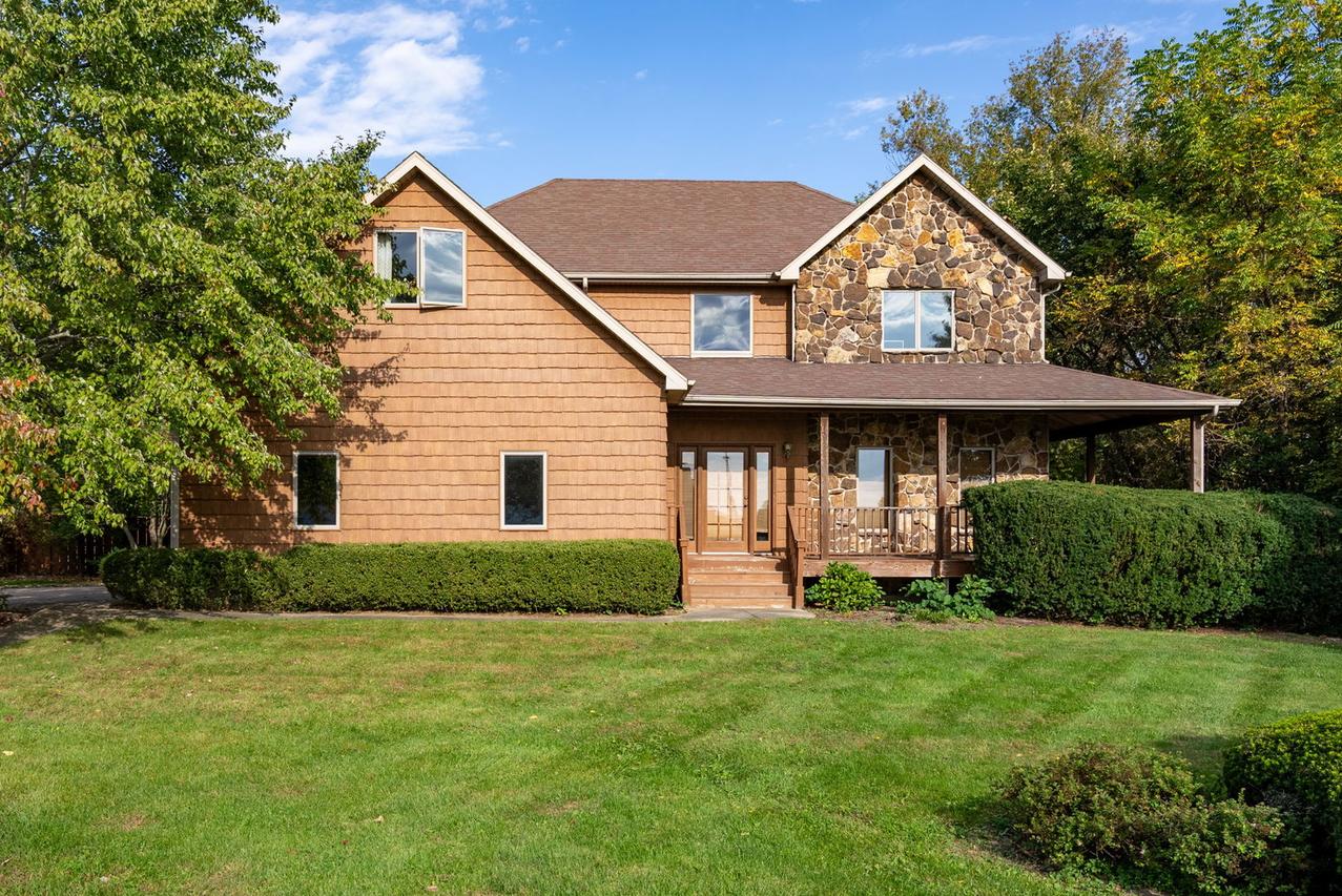 1205 Lakeview Dr., Port Byron, IL 61275