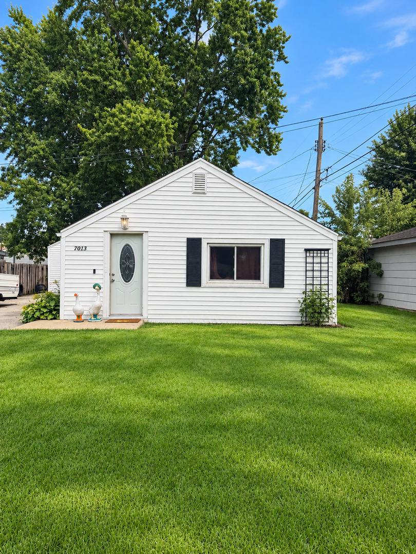 7013 Elkhorn St., Machesney Park, IL 61115