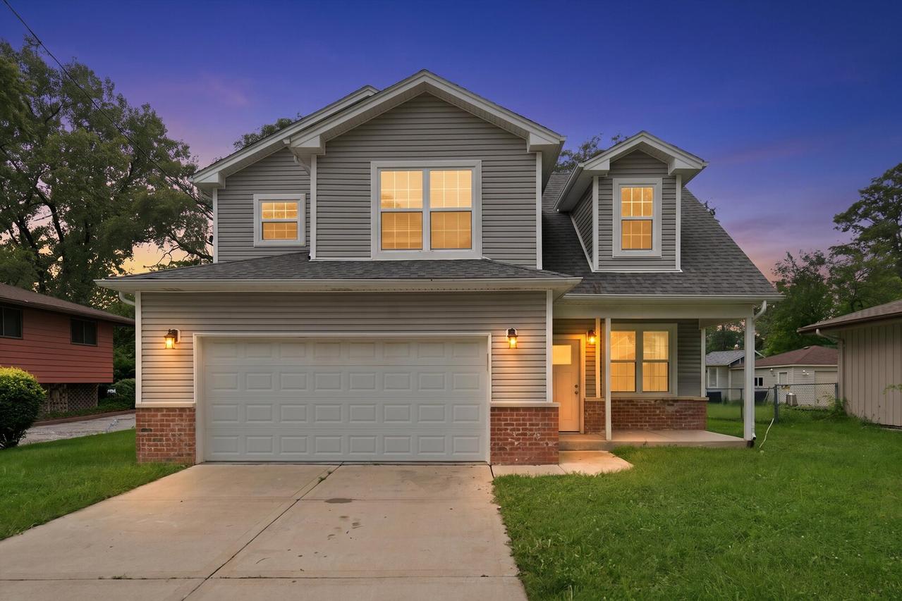 15256 State St., South Holland, IL 60473