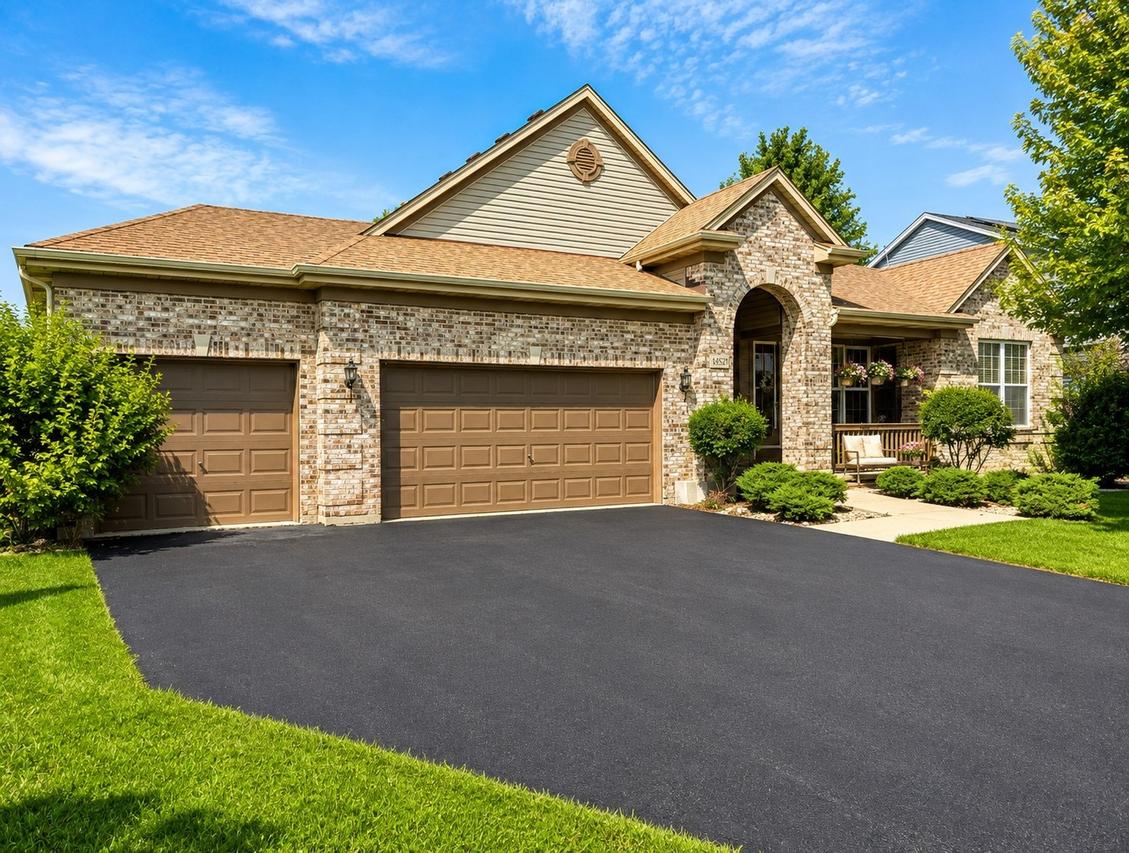 14527 Colonial Pkwy., Plainfield, IL 60544