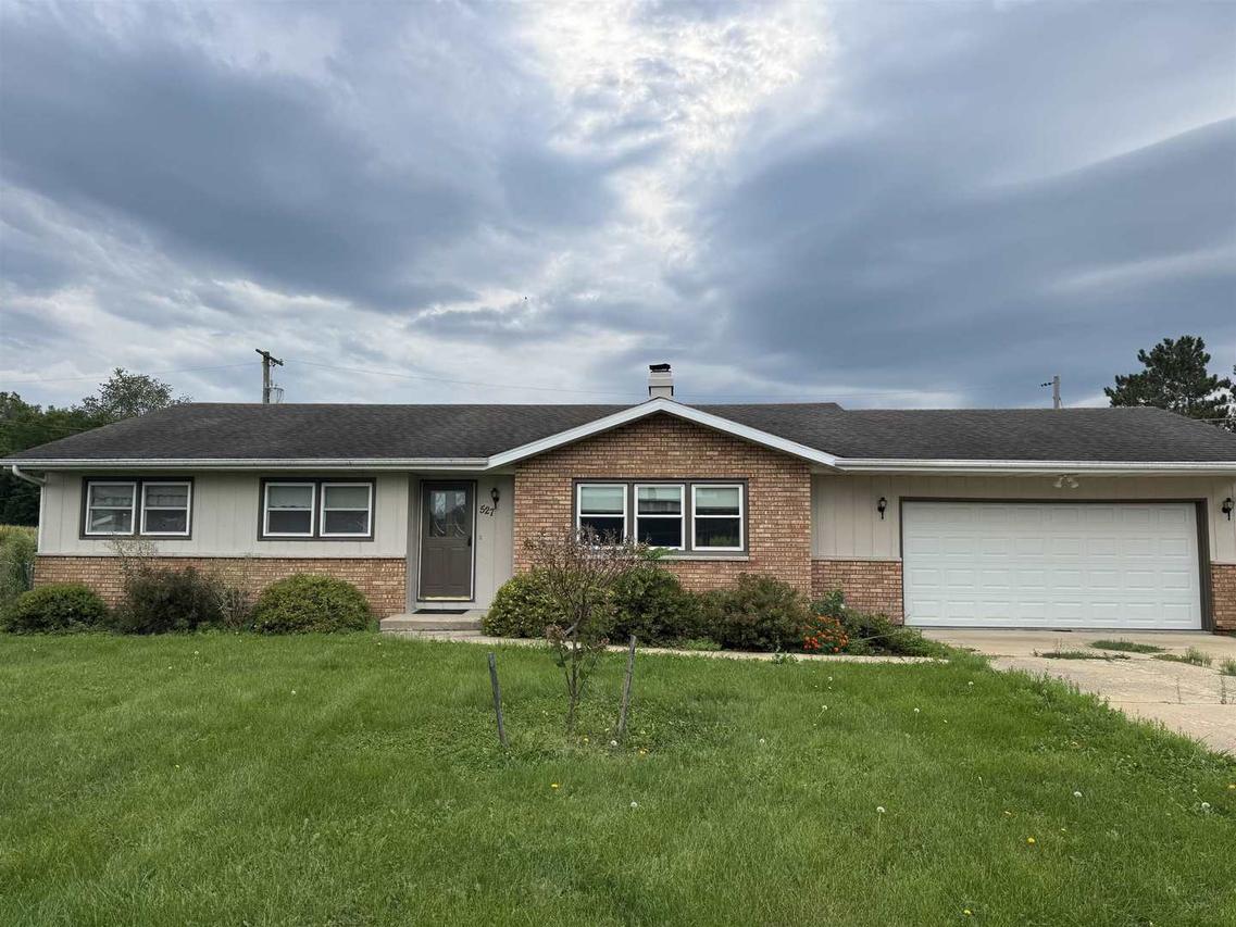 527 Timber Hills Dr., Freeport, IL 61032