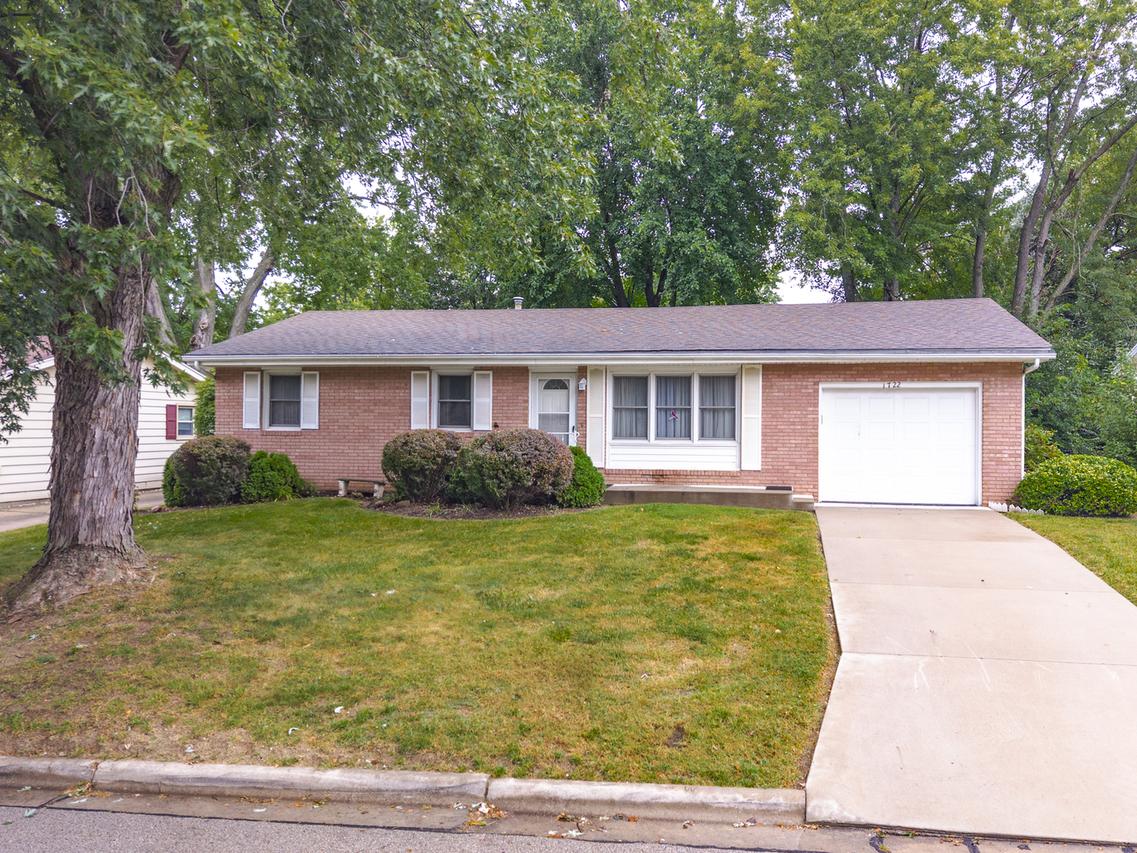 1722 Hoover Dr., Normal, IL 61761