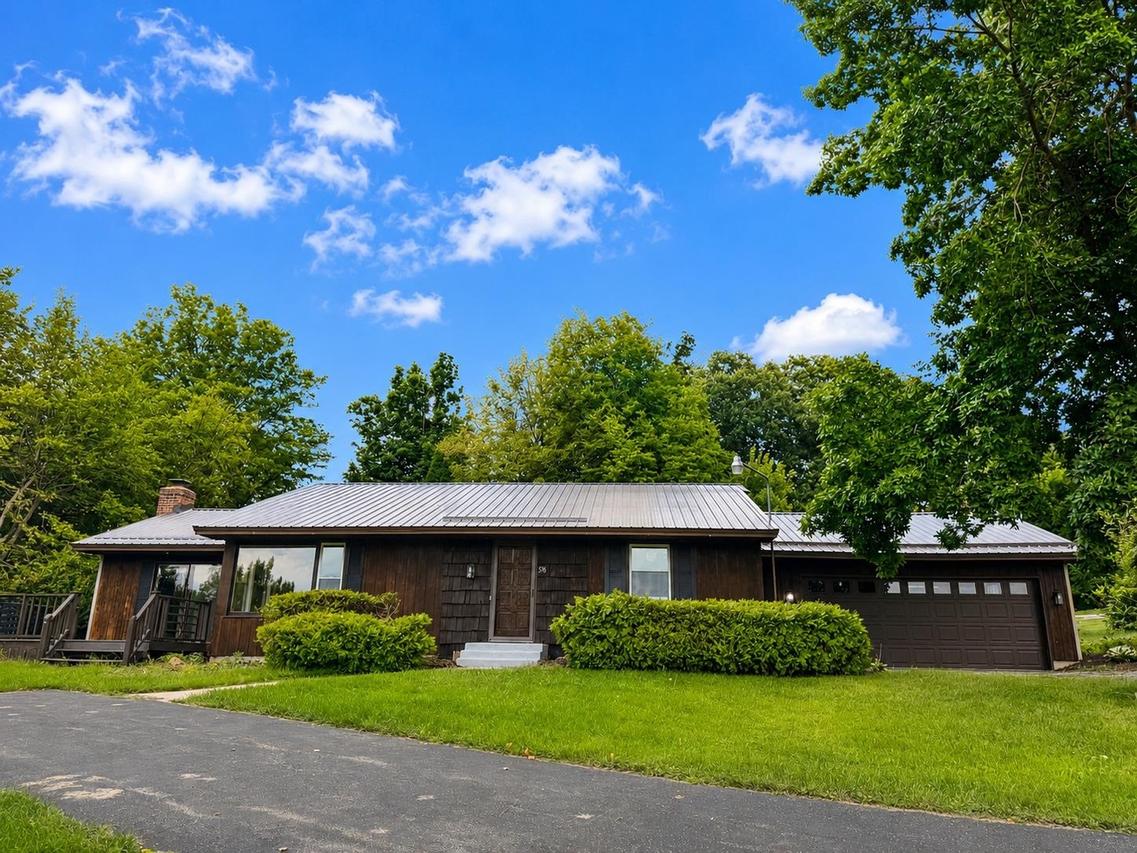 576 Timber Hills Dr., Freeport, IL 61032