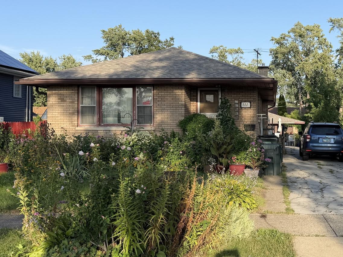 111 50th Ave., Bellwood, IL 60104