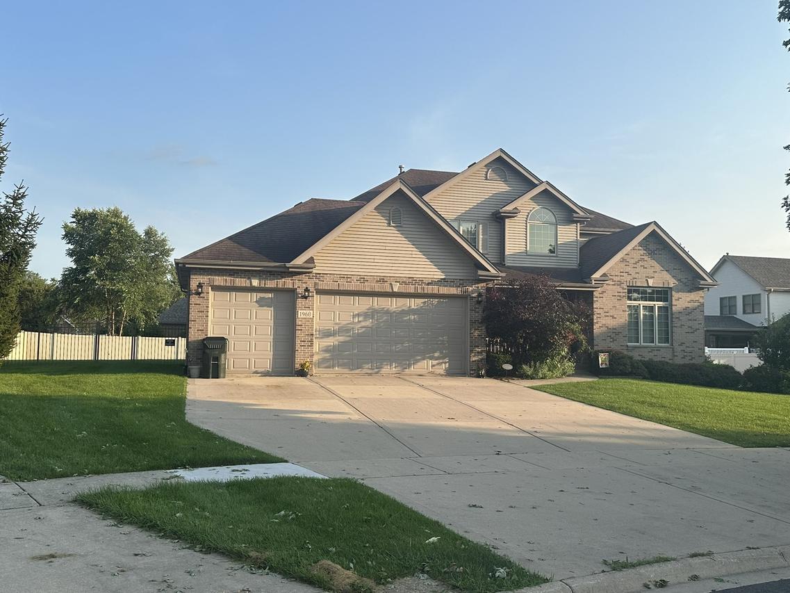 1960 Edmonds Ave., New Lenox, IL 60451