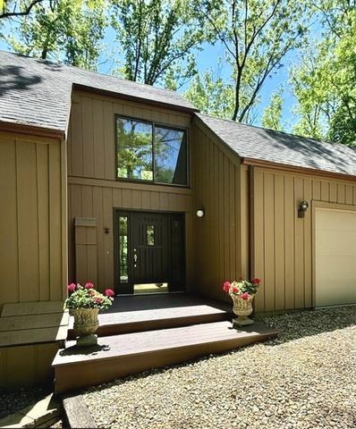 1309 Wildwood Ln., Mahomet, IL 61853