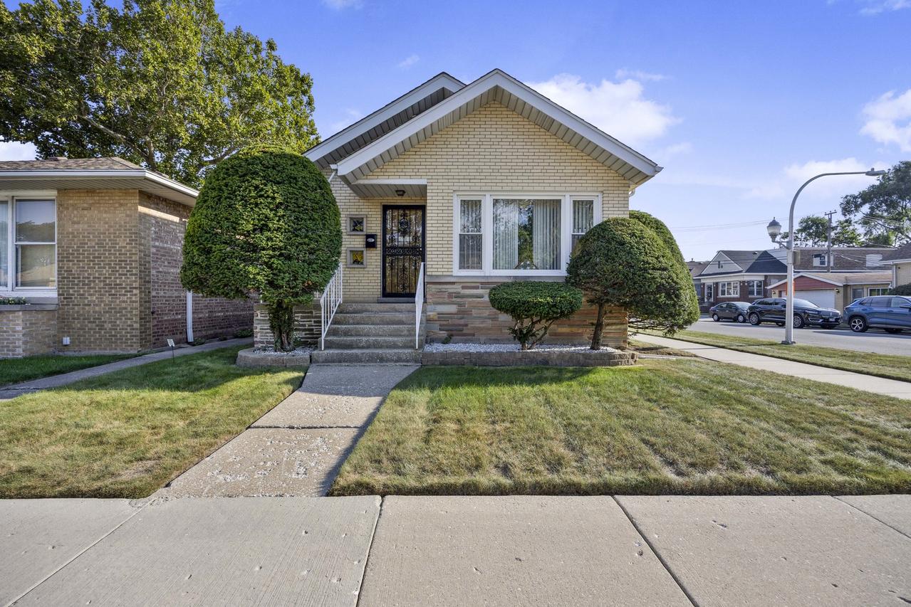 2333 E 83rd St., Chicago, IL 60617