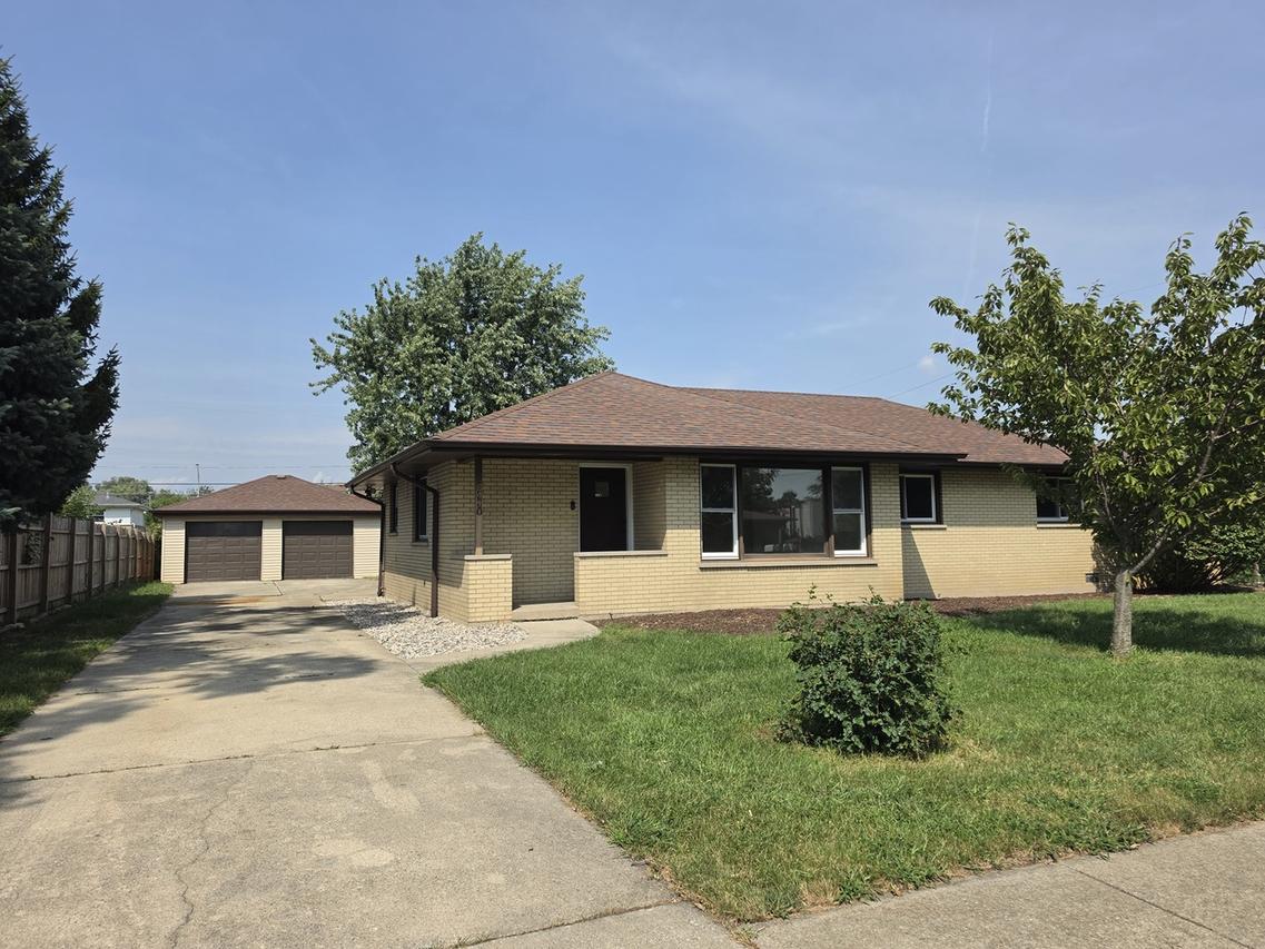 6410 W 88th St., Oak Lawn, IL 60453