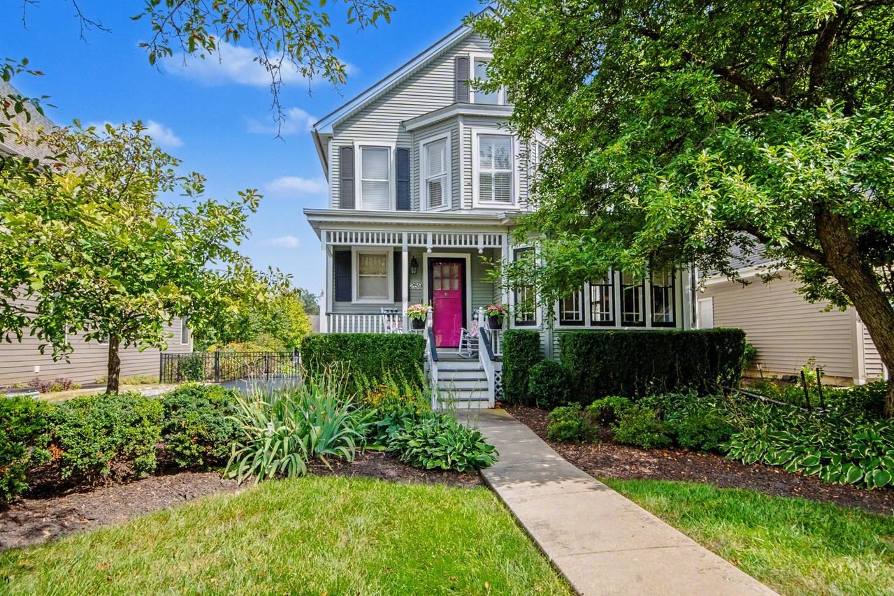 259 S York St., Elmhurst, IL 60126