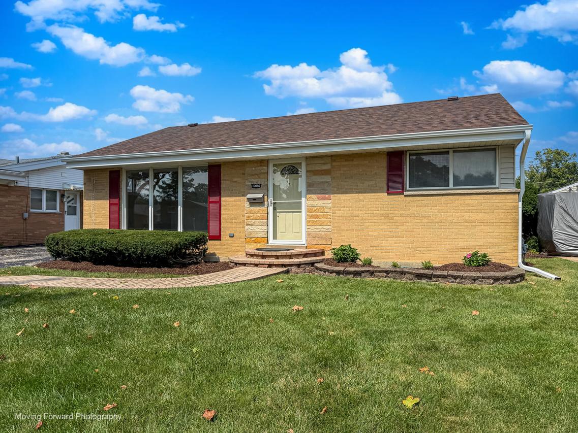 10830 Hastings St., Westchester, IL 60154