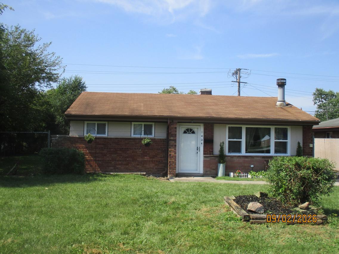1404 Burnham Ave., Calumet City, IL 60409