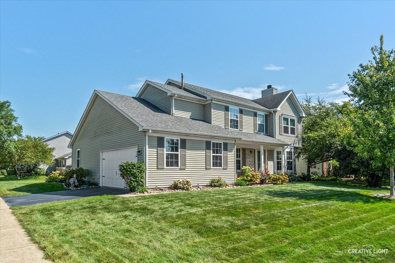 52 Blackberry Tr., Aurora, IL 60506