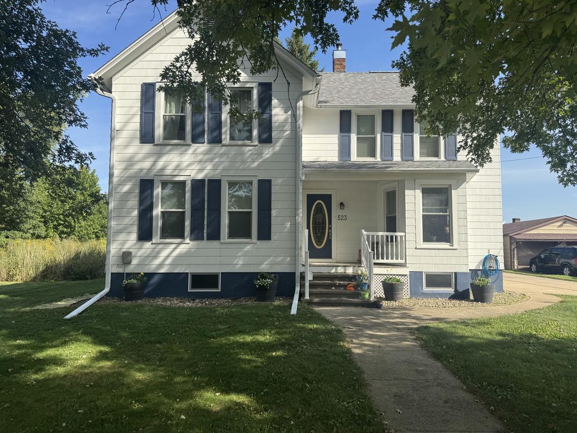 523 E Wells St., Geneseo, IL 61254
