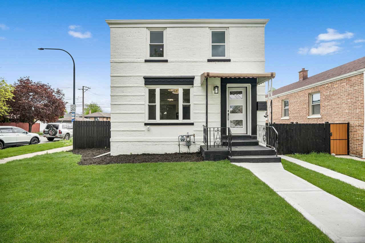 3601 S 56th Ct., Cicero, IL 60804