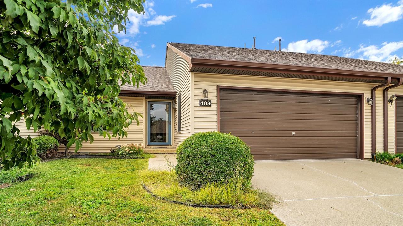 403 Clearwater Dr., Champaign, IL 61822