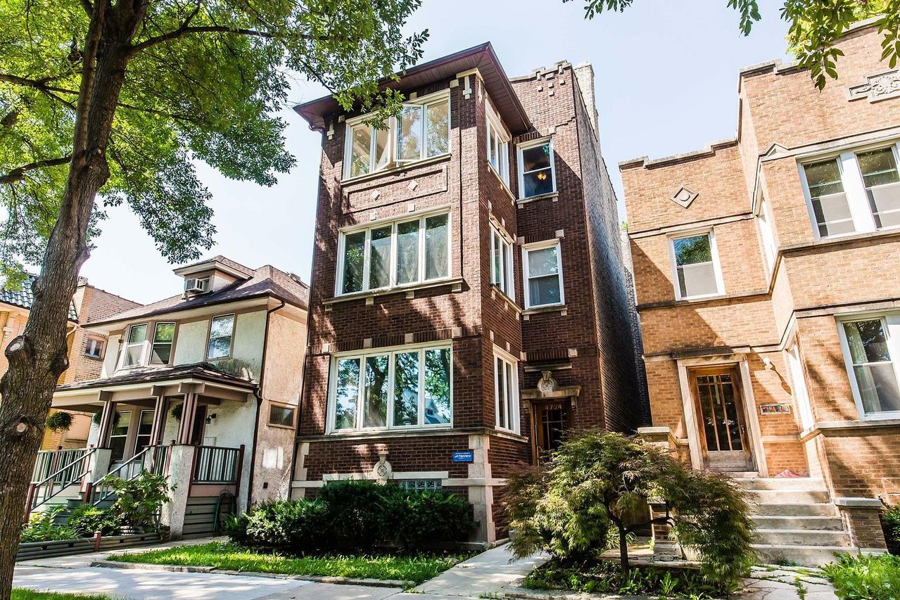 4724 N Sacramento Ave., Chicago, IL 60625