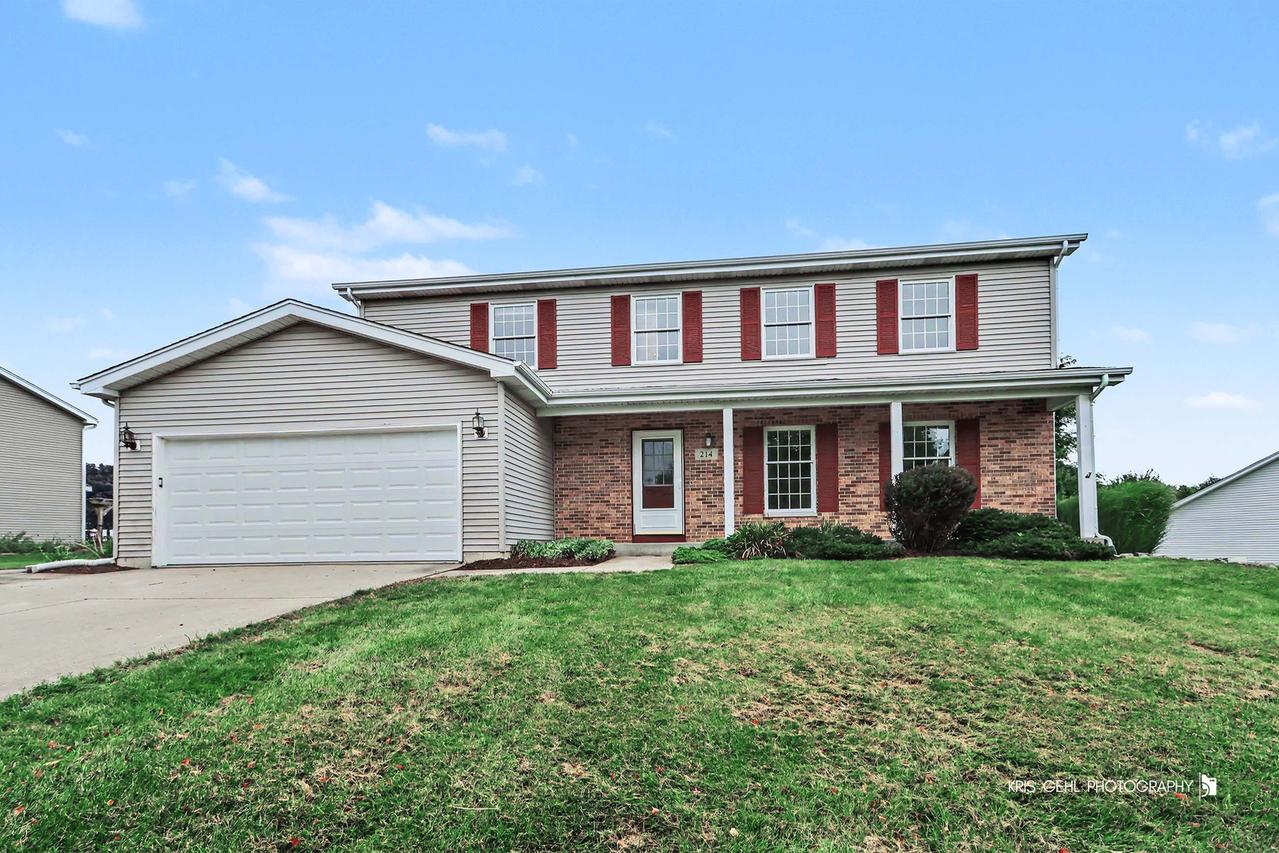 214 S Katie Ln., Mchenry, IL 60050