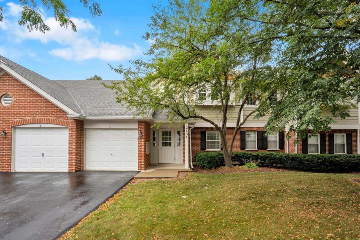 2434 Charleston Dr. #2, Schaumburg, IL 60193