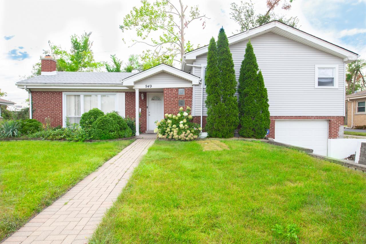 949 Braemar Rd., Flossmoor, IL 60422