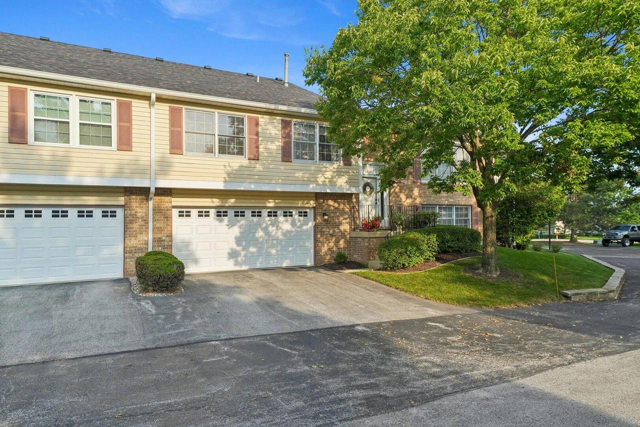 9957 N Cambridge Ct. #D, Mokena, IL 60448