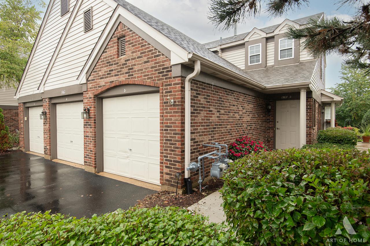 1967 Gary Ct. #D, Schaumburg, IL 60193