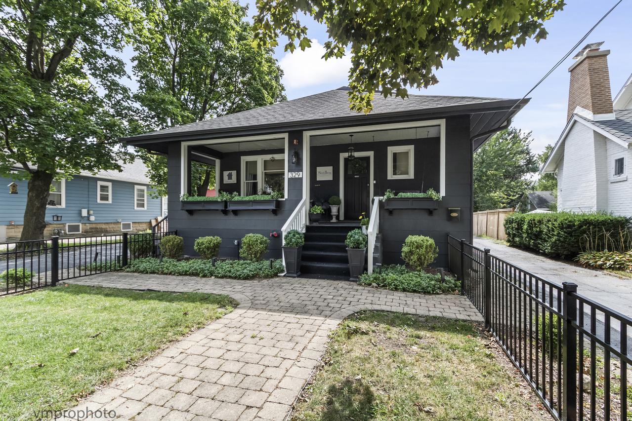 329 W Main St., Barrington, IL 60010